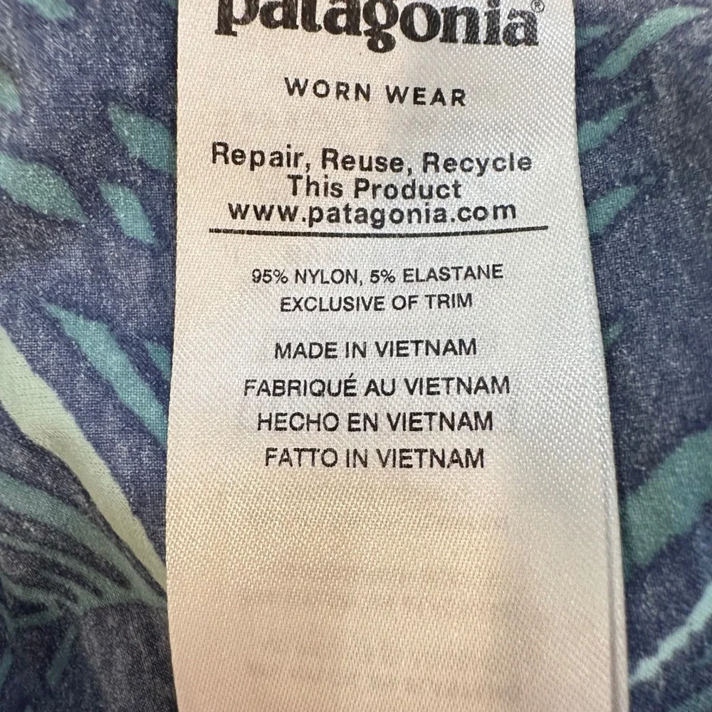 Patagonia Board Shorts Trunks Scallop Hem Wavefarer Mens 30 Blue Peach Palm Leaf